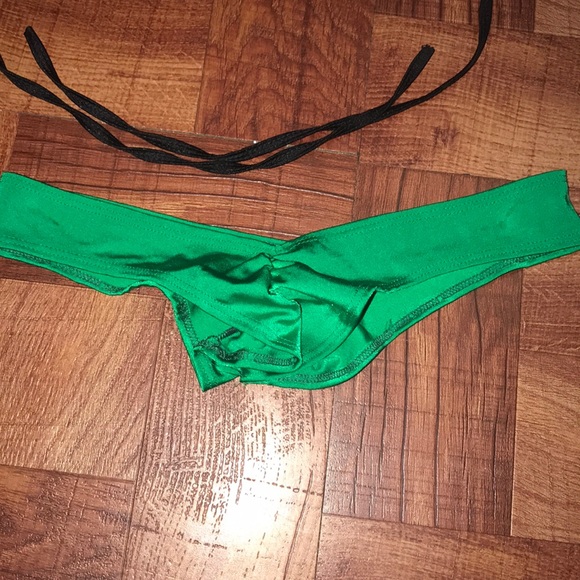 Rave set - Picture 2 of 2